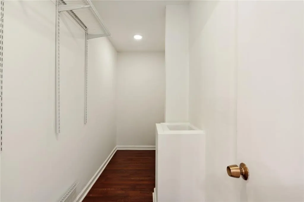 53 Forrest, Atlanta, Georgia 30328, 2 Bedrooms Bedrooms, ,2 BathroomsBathrooms,Residential,Sold,53 Forrest,7095819