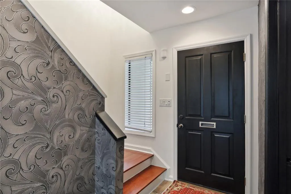 53 Forrest, Atlanta, Georgia 30328, 2 Bedrooms Bedrooms, ,2 BathroomsBathrooms,Residential,Sold,53 Forrest,7095819