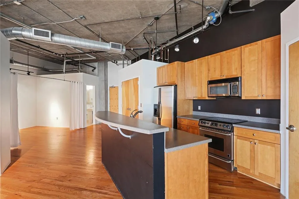 3180 Mathieson Drive Ne Unit 808, Atlanta, Georgia 30305, 2 Bedrooms Bedrooms, ,2 BathroomsBathrooms,Residential,Sold,3180 Mathieson Drive Ne Unit 808,5793991