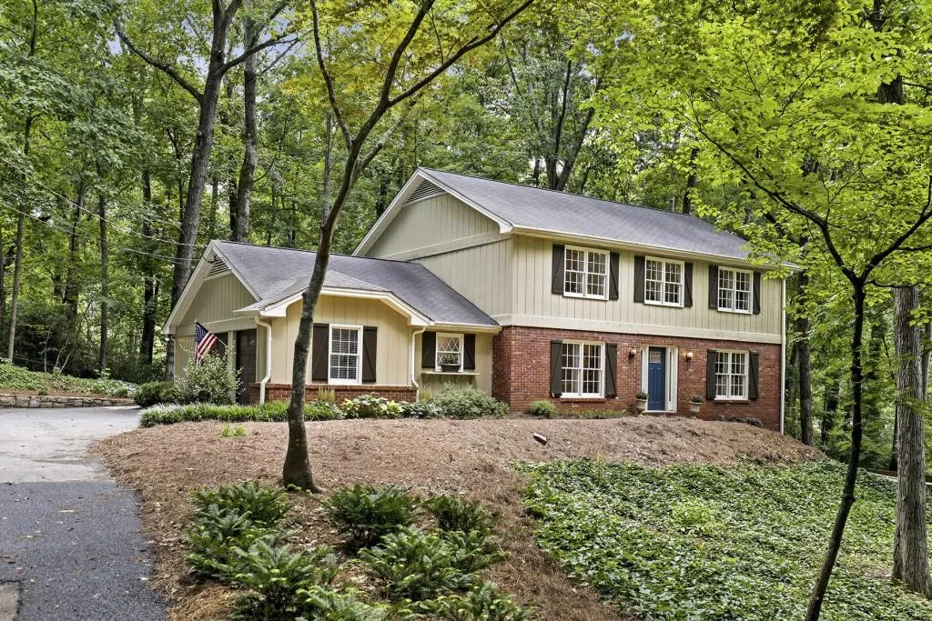 309 Brixham Court, Sandy Springs, Georgia 30328, 4 Bedrooms Bedrooms, ,2 BathroomsBathrooms,Residential,Sold,309 Brixham Court,6903464