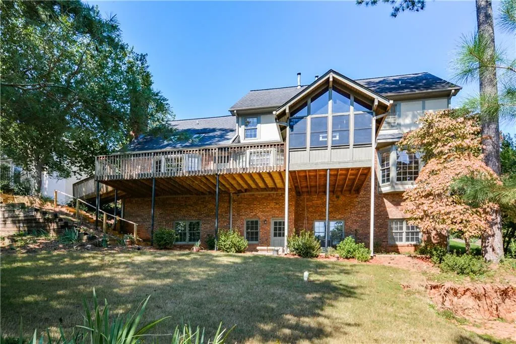 335 Cannady Court, Sandy Springs, Georgia 30350, 5 Bedrooms Bedrooms, ,4 BathroomsBathrooms,Residential,Sold,335 Cannady Court,6984703