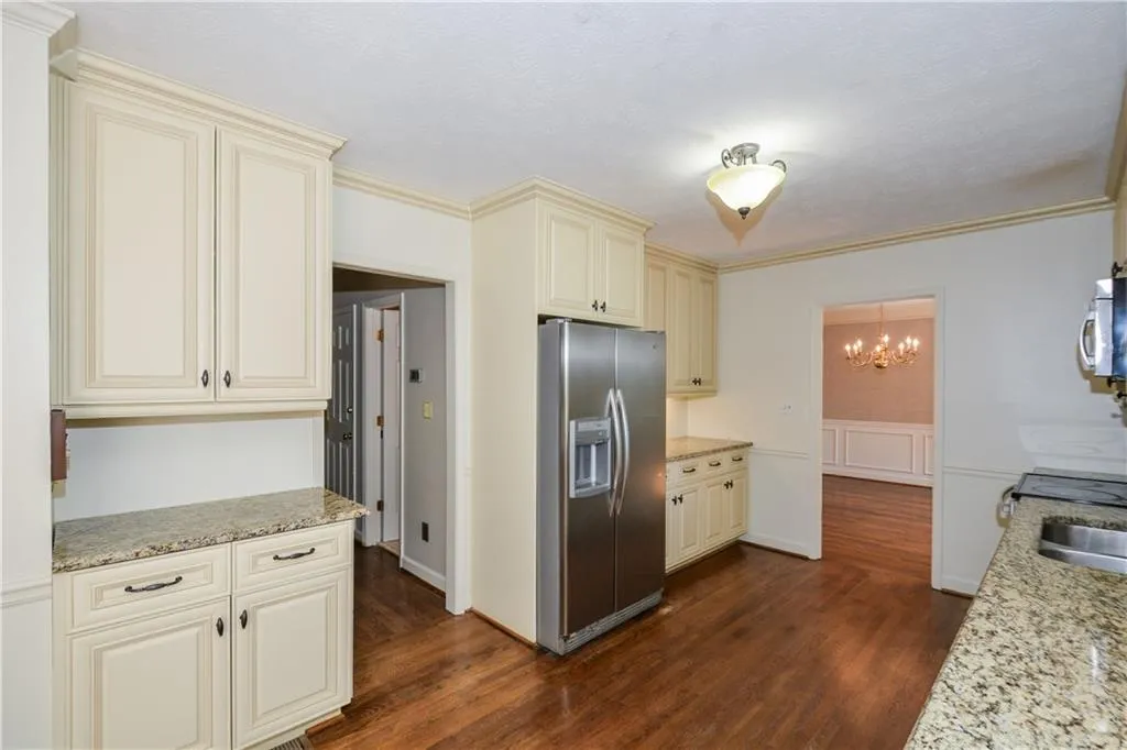 335 Cannady Court, Sandy Springs, Georgia 30350, 5 Bedrooms Bedrooms, ,4 BathroomsBathrooms,Residential,Sold,335 Cannady Court,6984703
