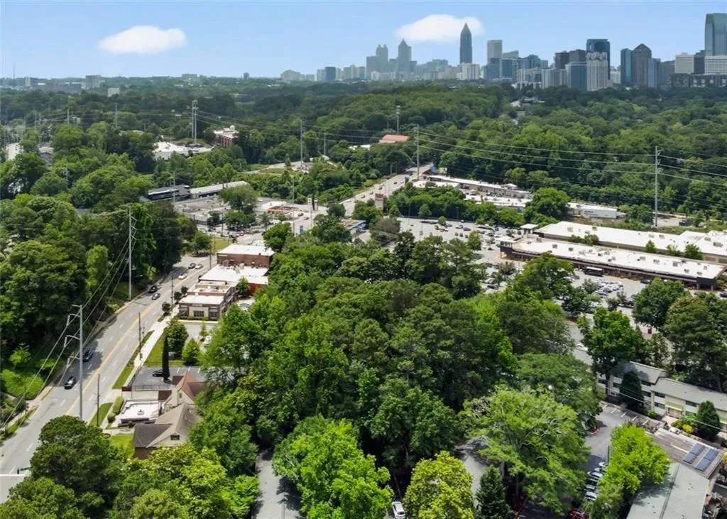 1624 Piedmont Avenue Ne, Atlanta, Georgia 30324, ,Commercial Sale,For Sale,1624 Piedmont Avenue Ne,7594634