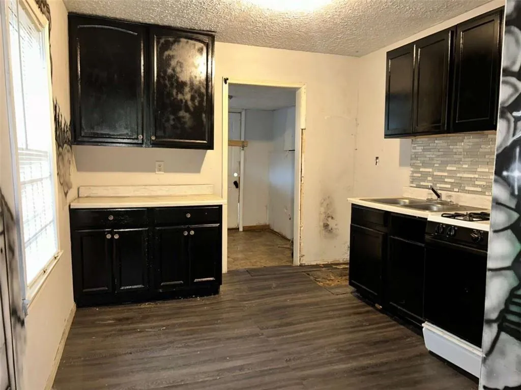 1846 North Avenue, Atlanta, Georgia 30318, 3 Bedrooms Bedrooms, ,1 BathroomBathrooms,Residential,For Sale,1846 North Avenue,7595775