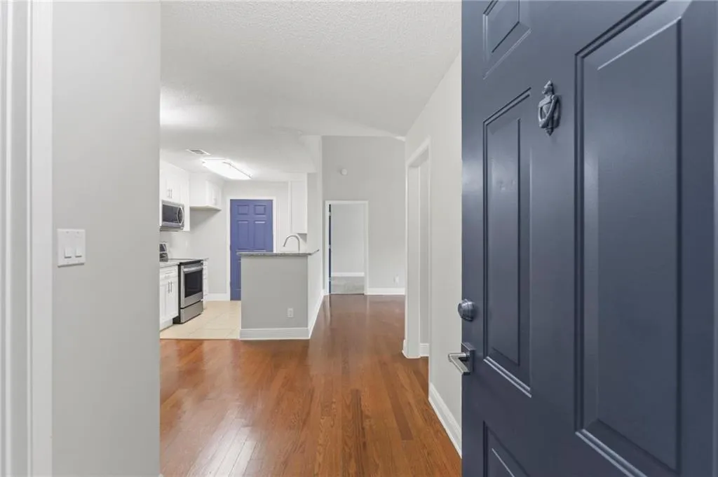 8303 Santa Fe Parkway, Sandy Springs, Georgia 30350, 2 Bedrooms Bedrooms, ,2 BathroomsBathrooms,Residential,Sold,8303 Santa Fe Parkway,6722196