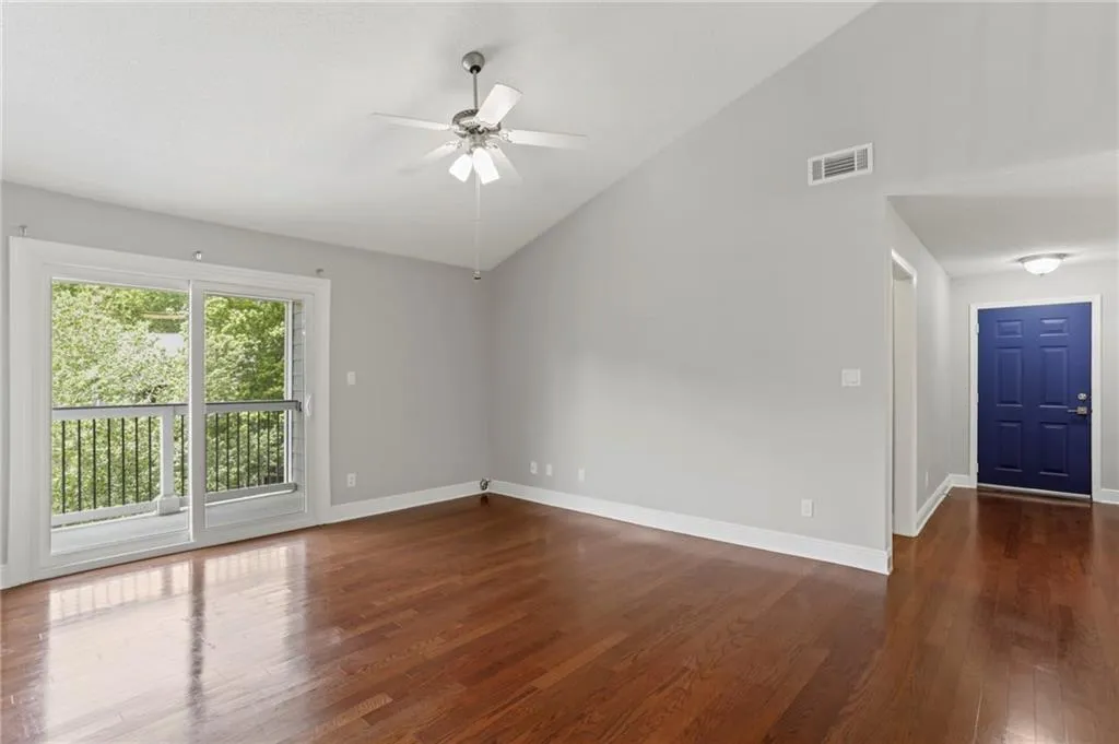8303 Santa Fe Parkway, Sandy Springs, Georgia 30350, 2 Bedrooms Bedrooms, ,2 BathroomsBathrooms,Residential,Sold,8303 Santa Fe Parkway,6722196