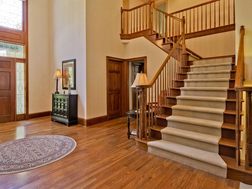 2105 Dunwoody Heritage Drive, Sandy Springs, Georgia 30350, 6 Bedrooms Bedrooms, ,4 BathroomsBathrooms,Residential,Sold,2105 Dunwoody Heritage Drive,5520887