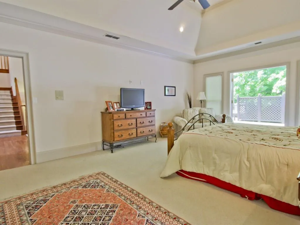 2105 Dunwoody Heritage Drive, Sandy Springs, Georgia 30350, 6 Bedrooms Bedrooms, ,4 BathroomsBathrooms,Residential,Sold,2105 Dunwoody Heritage Drive,5520887