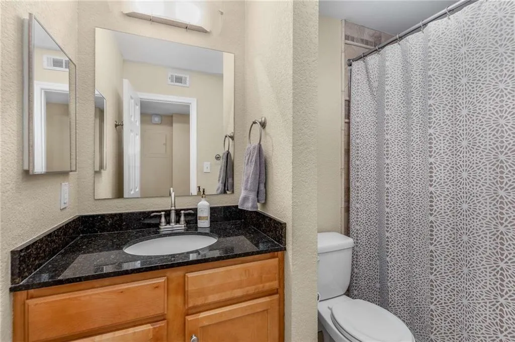 1445 Monroe Drive Ne Unit 40c, Atlanta, Georgia 30324, 2 Bedrooms Bedrooms, ,2 BathroomsBathrooms,Residential,For Sale,1445 Monroe Drive Ne Unit 40c,7610302