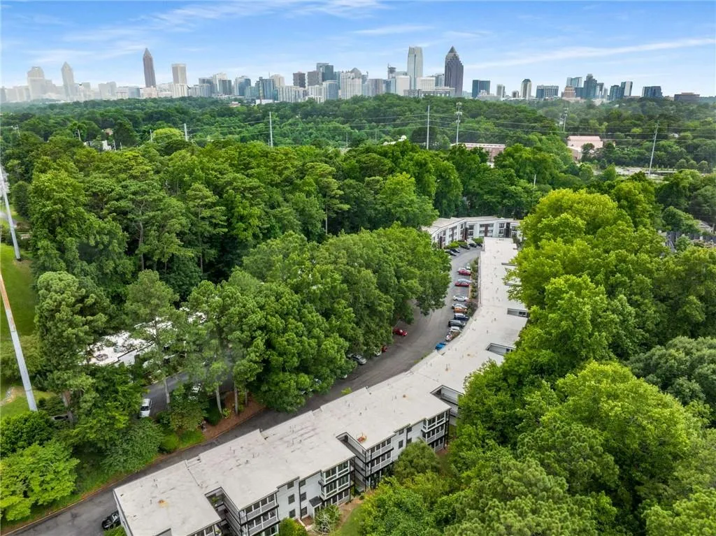 1445 Monroe Drive Ne Unit 40c, Atlanta, Georgia 30324, 2 Bedrooms Bedrooms, ,2 BathroomsBathrooms,Residential,For Sale,1445 Monroe Drive Ne Unit 40c,7610302