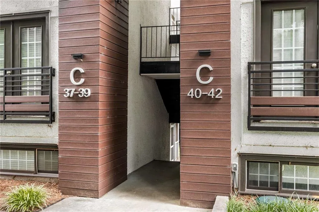 1445 Monroe Drive Ne Unit 40c, Atlanta, Georgia 30324, 2 Bedrooms Bedrooms, ,2 BathroomsBathrooms,Residential,For Sale,1445 Monroe Drive Ne Unit 40c,7610302