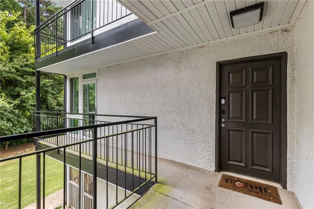 1445 Monroe Drive Ne Unit 40c, Atlanta, Georgia 30324, 2 Bedrooms Bedrooms, ,2 BathroomsBathrooms,Residential,For Sale,1445 Monroe Drive Ne Unit 40c,7610302