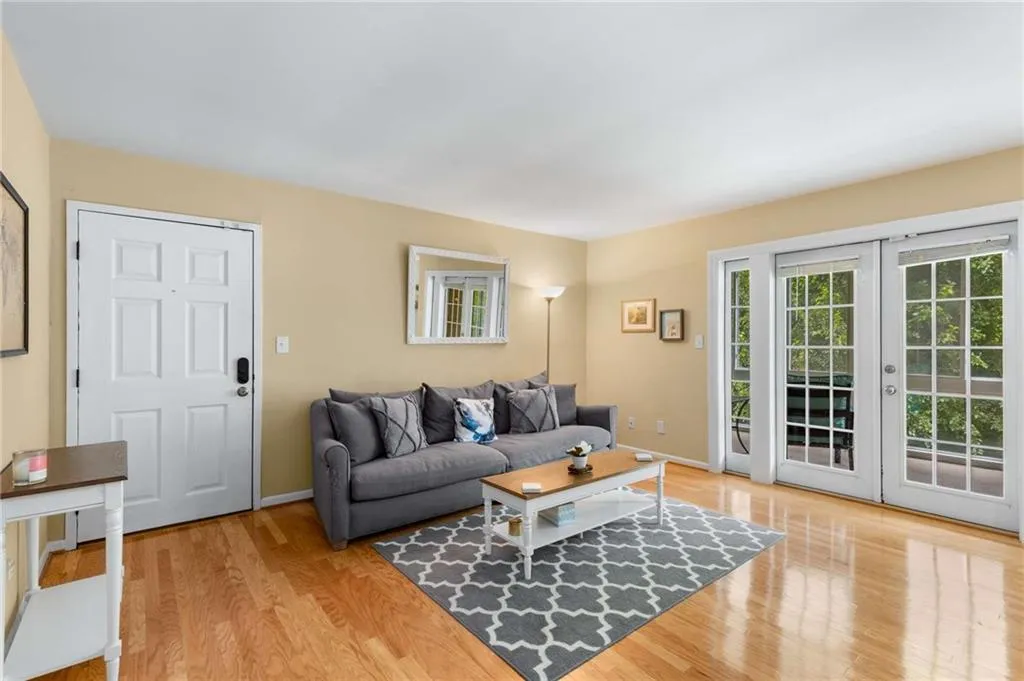 1445 Monroe Drive Ne Unit 40c, Atlanta, Georgia 30324, 2 Bedrooms Bedrooms, ,2 BathroomsBathrooms,Residential,For Sale,1445 Monroe Drive Ne Unit 40c,7610302