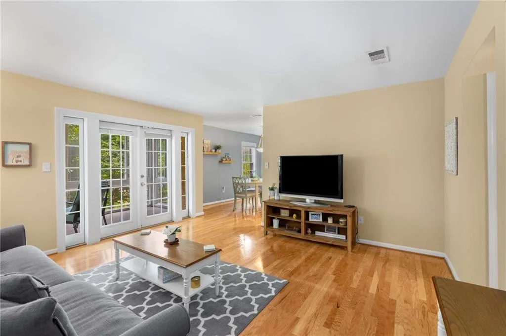 1445 Monroe Drive Ne Unit 40c, Atlanta, Georgia 30324, 2 Bedrooms Bedrooms, ,2 BathroomsBathrooms,Residential,For Sale,1445 Monroe Drive Ne Unit 40c,7610302
