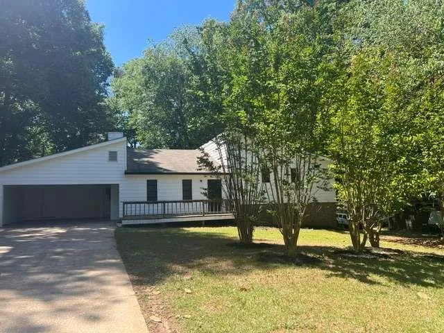 6061 Ridge Way, Douglasville, Georgia 30135