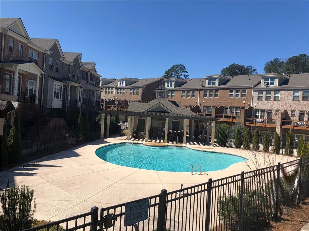 101 Alderwood Hill, Atlanta, Georgia 30328, 3 Bedrooms Bedrooms, ,3 BathroomsBathrooms,Residential,Sold,101 Alderwood Hill,5974286