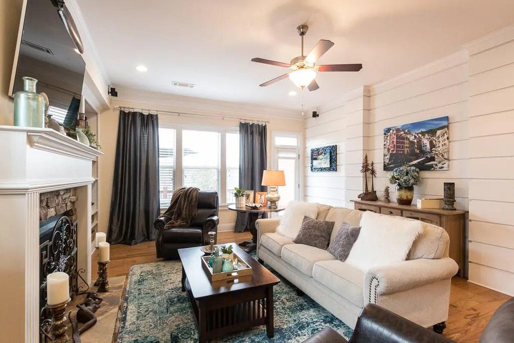 101 Alderwood Hill, Atlanta, Georgia 30328, 3 Bedrooms Bedrooms, ,3 BathroomsBathrooms,Residential,Sold,101 Alderwood Hill,5974286