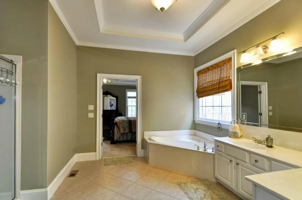 280 Wembley Circle, Sandy Springs, Georgia 30328, 5 Bedrooms Bedrooms, ,4 BathroomsBathrooms,Residential,Sold,280 Wembley Circle,5513049