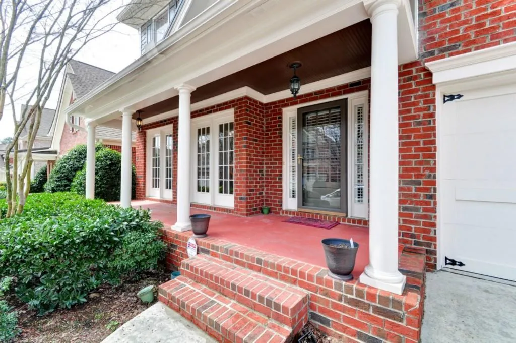 280 Wembley Circle, Sandy Springs, Georgia 30328, 5 Bedrooms Bedrooms, ,4 BathroomsBathrooms,Residential,Sold,280 Wembley Circle,5513049
