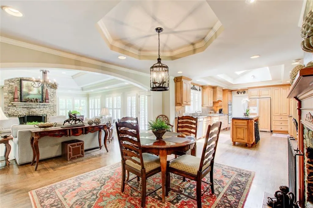 1100 Balmoral Road, Atlanta, Georgia 30319, 4 Bedrooms Bedrooms, ,3 BathroomsBathrooms,Residential,Sold,1100 Balmoral Road,7446448