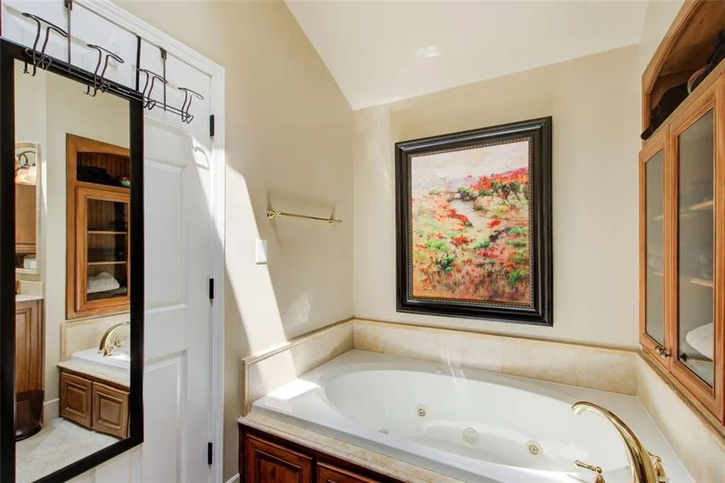 1100 Balmoral Road, Atlanta, Georgia 30319, 4 Bedrooms Bedrooms, ,3 BathroomsBathrooms,Residential,Sold,1100 Balmoral Road,7446448