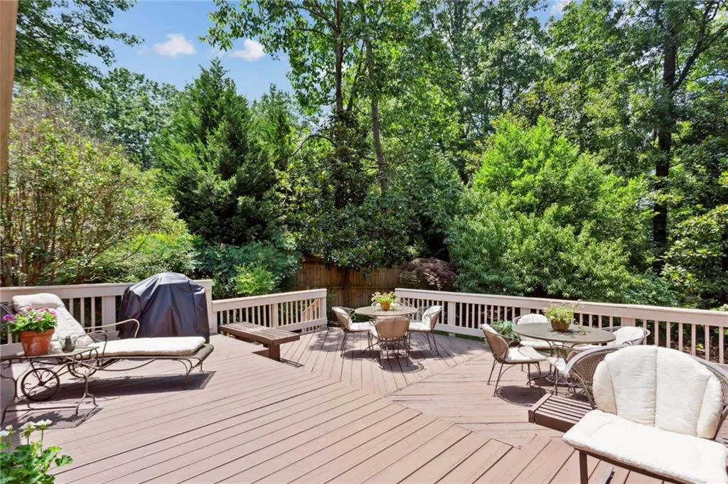 545 Mount Vernon Highway Nw, Sandy Springs, Georgia 30327, 5 Bedrooms Bedrooms, ,4 BathroomsBathrooms,Residential,Sold,545 Mount Vernon Highway Nw,7238074