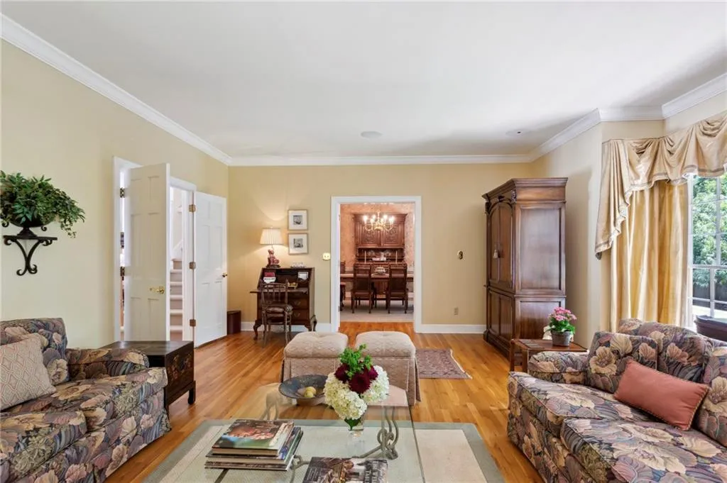 545 Mount Vernon Highway Nw, Sandy Springs, Georgia 30327, 5 Bedrooms Bedrooms, ,4 BathroomsBathrooms,Residential,Sold,545 Mount Vernon Highway Nw,7238074