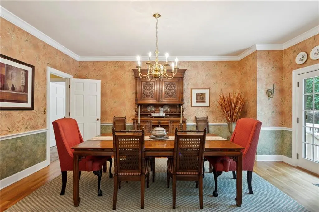 545 Mount Vernon Highway Nw, Sandy Springs, Georgia 30327, 5 Bedrooms Bedrooms, ,4 BathroomsBathrooms,Residential,Sold,545 Mount Vernon Highway Nw,7238074