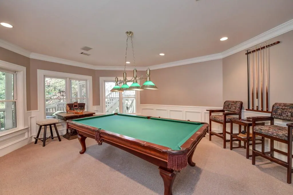 5835 De Claire Court, Sandy Springs, Georgia 30328, 6 Bedrooms Bedrooms, ,5 BathroomsBathrooms,Residential,Sold,5835 De Claire Court,5933672