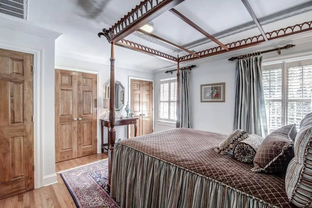 315 Jefferson Circle Unit 315, Sandy Springs, Georgia 30328, 3 Bedrooms Bedrooms, ,2 BathroomsBathrooms,Residential,Sold,315 Jefferson Circle Unit 315,5755740