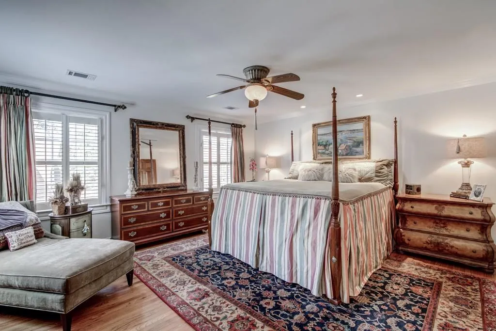 315 Jefferson Circle Unit 315, Sandy Springs, Georgia 30328, 3 Bedrooms Bedrooms, ,2 BathroomsBathrooms,Residential,Sold,315 Jefferson Circle Unit 315,5755740