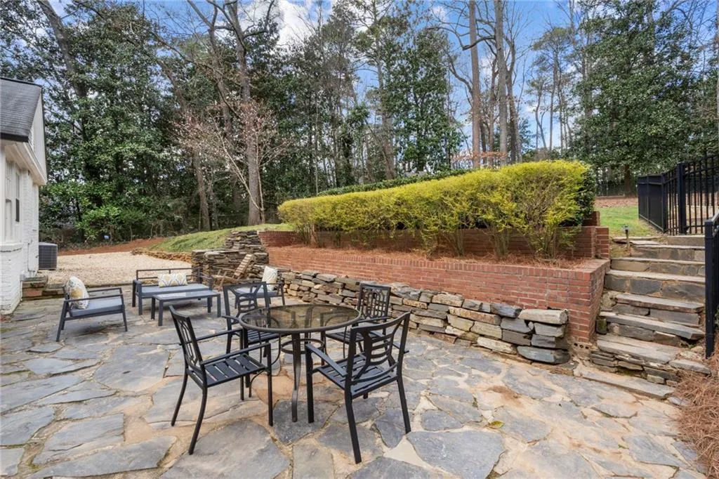 1129 E Beechwood Drive Nw, Atlanta, Georgia 30327, 5 Bedrooms Bedrooms, 0 ,3 BathroomsBathrooms,Residential,For Sale,1129 E Beechwood Drive Nw,7736819