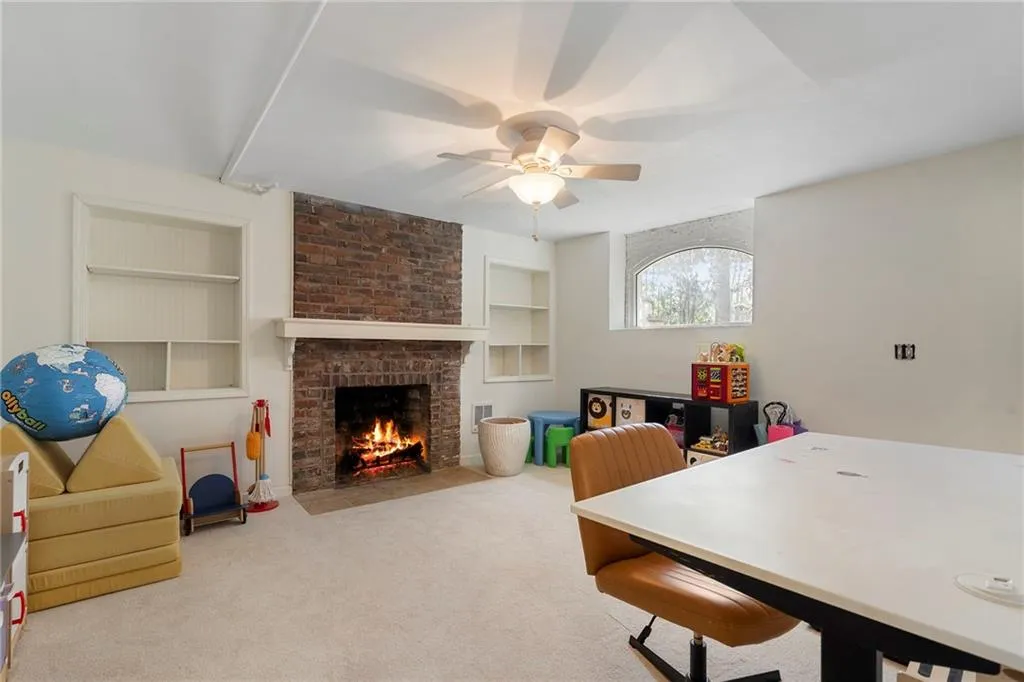 1129 E Beechwood Drive Nw, Atlanta, Georgia 30327, 5 Bedrooms Bedrooms, 0 ,3 BathroomsBathrooms,Residential,For Sale,1129 E Beechwood Drive Nw,7736819