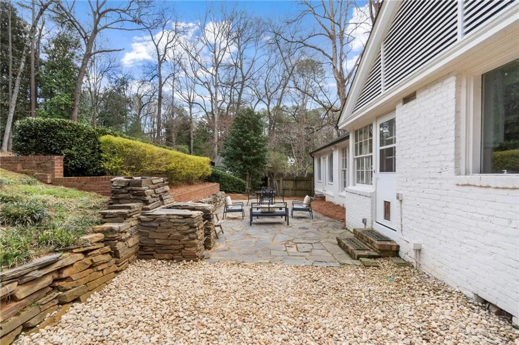 1129 E Beechwood Drive Nw, Atlanta, Georgia 30327, 5 Bedrooms Bedrooms, 0 ,3 BathroomsBathrooms,Residential,For Sale,1129 E Beechwood Drive Nw,7736819