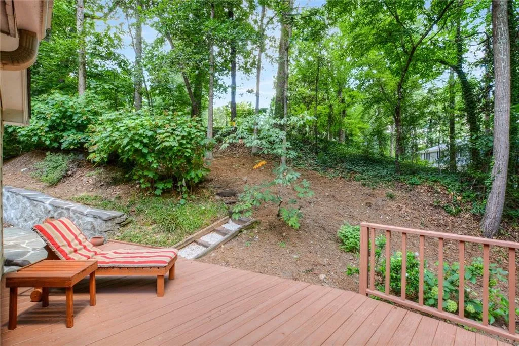 255 River Springs Drive, Atlanta, Georgia 30328, 4 Bedrooms Bedrooms, ,3 BathroomsBathrooms,Residential,Sold,255 River Springs Drive,5878677