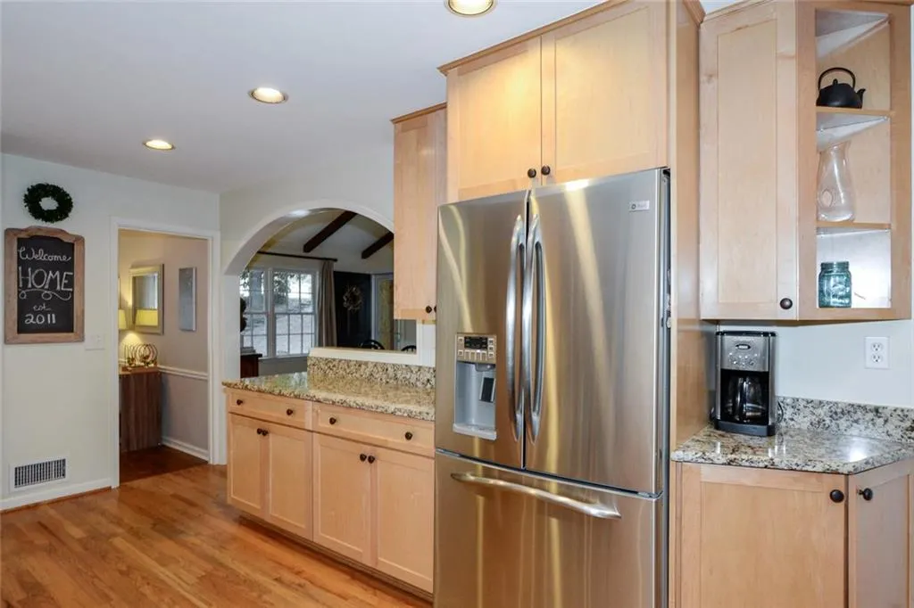 255 River Springs Drive, Atlanta, Georgia 30328, 4 Bedrooms Bedrooms, ,3 BathroomsBathrooms,Residential,Sold,255 River Springs Drive,5878677
