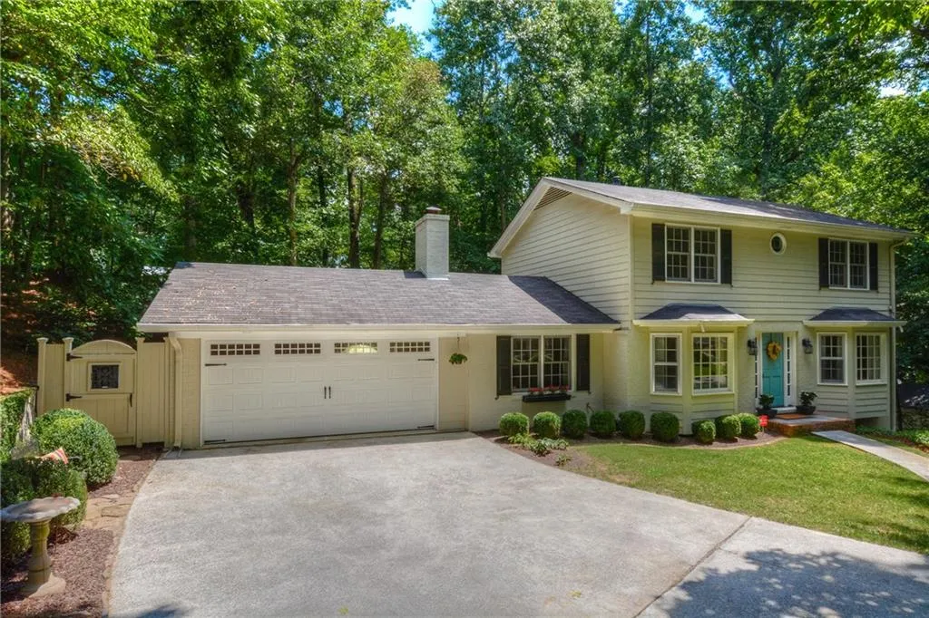 255 River Springs Drive, Atlanta, Georgia 30328, 4 Bedrooms Bedrooms, ,3 BathroomsBathrooms,Residential,Sold,255 River Springs Drive,5878677