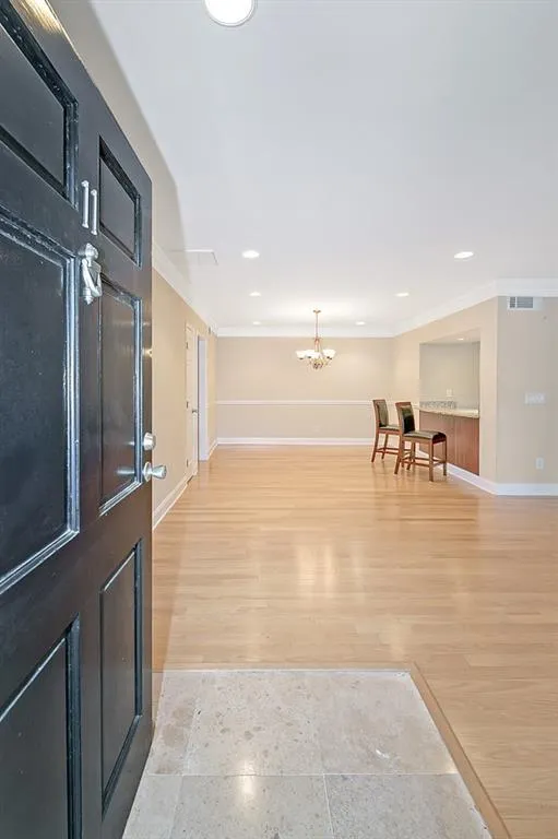 6980 Roswell Road Unit E11, Sandy Springs, Georgia 30328, 2 Bedrooms Bedrooms, ,2 BathroomsBathrooms,Residential,Sold,6980 Roswell Road Unit E11,6801944