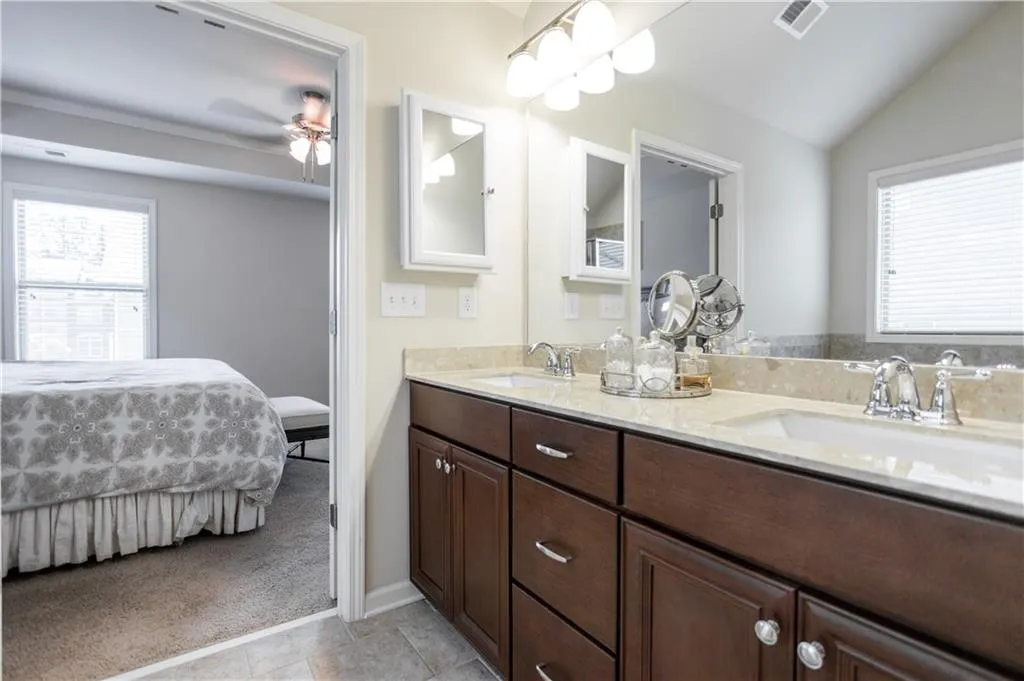 7315 Glisten Avenue, Atlanta, Georgia 30328, 3 Bedrooms Bedrooms, ,3 BathroomsBathrooms,Residential,Sold,7315 Glisten Avenue,5881795