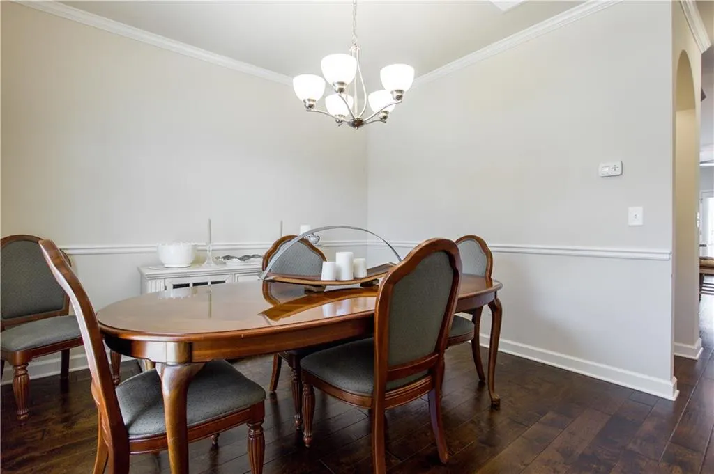 7315 Glisten Avenue, Atlanta, Georgia 30328, 3 Bedrooms Bedrooms, ,3 BathroomsBathrooms,Residential,Sold,7315 Glisten Avenue,5881795