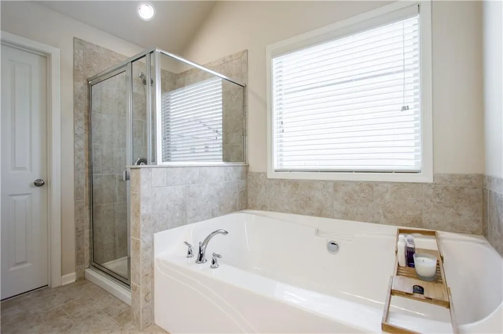 7315 Glisten Avenue, Atlanta, Georgia 30328, 3 Bedrooms Bedrooms, ,3 BathroomsBathrooms,Residential,Sold,7315 Glisten Avenue,5881795