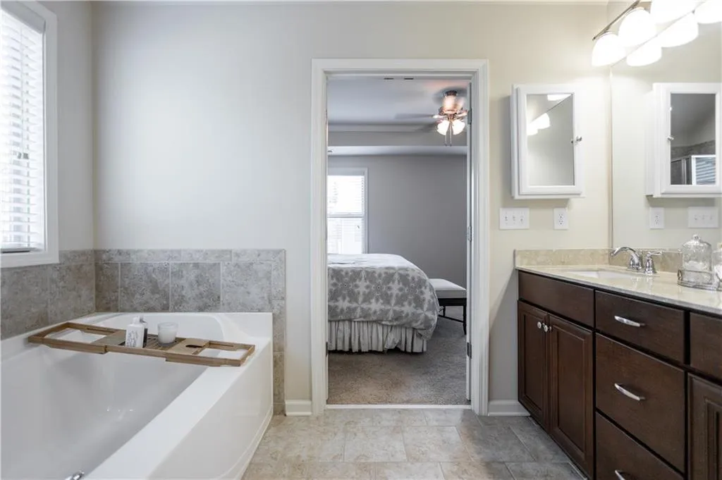 7315 Glisten Avenue, Atlanta, Georgia 30328, 3 Bedrooms Bedrooms, ,3 BathroomsBathrooms,Residential,Sold,7315 Glisten Avenue,5881795