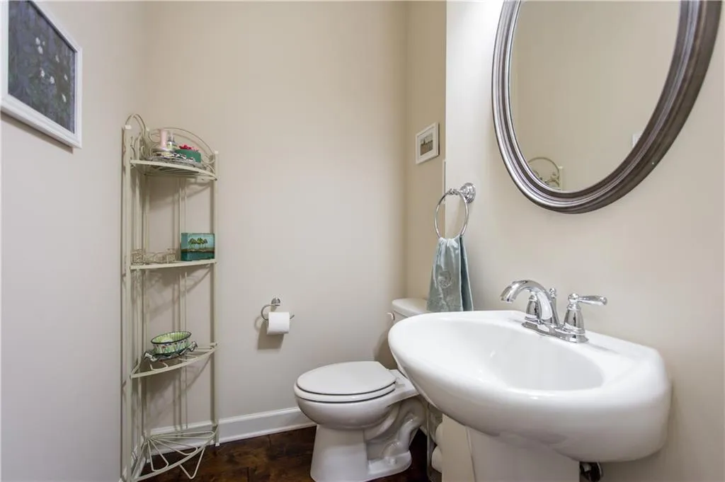 7315 Glisten Avenue, Atlanta, Georgia 30328, 3 Bedrooms Bedrooms, ,3 BathroomsBathrooms,Residential,Sold,7315 Glisten Avenue,5881795