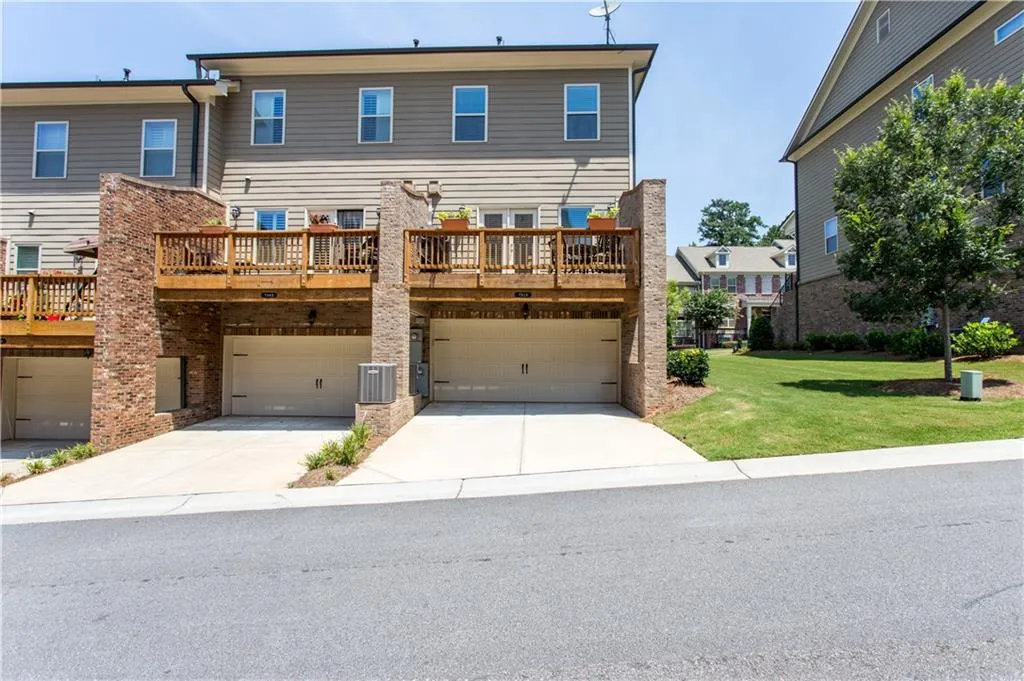 7315 Glisten Avenue, Atlanta, Georgia 30328, 3 Bedrooms Bedrooms, ,3 BathroomsBathrooms,Residential,Sold,7315 Glisten Avenue,5881795