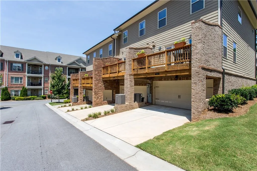 7315 Glisten Avenue, Atlanta, Georgia 30328, 3 Bedrooms Bedrooms, ,3 BathroomsBathrooms,Residential,Sold,7315 Glisten Avenue,5881795