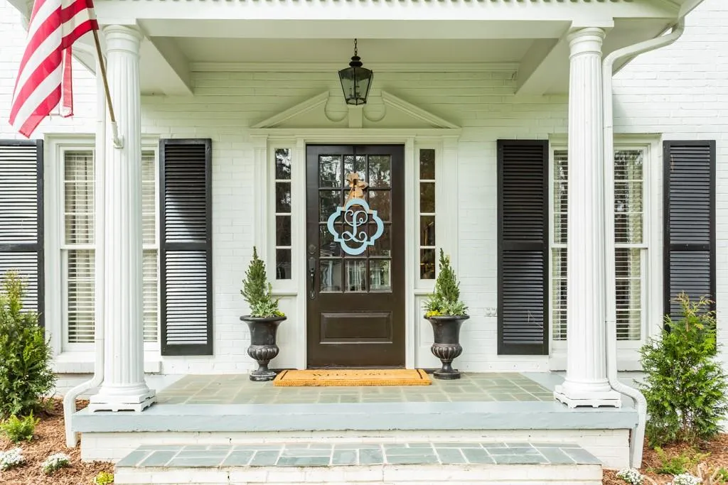 6230 Rivercliffe Drive, Atlanta, Georgia 30328, 5 Bedrooms Bedrooms, ,3 BathroomsBathrooms,Residential,Sold,6230 Rivercliffe Drive,6511245