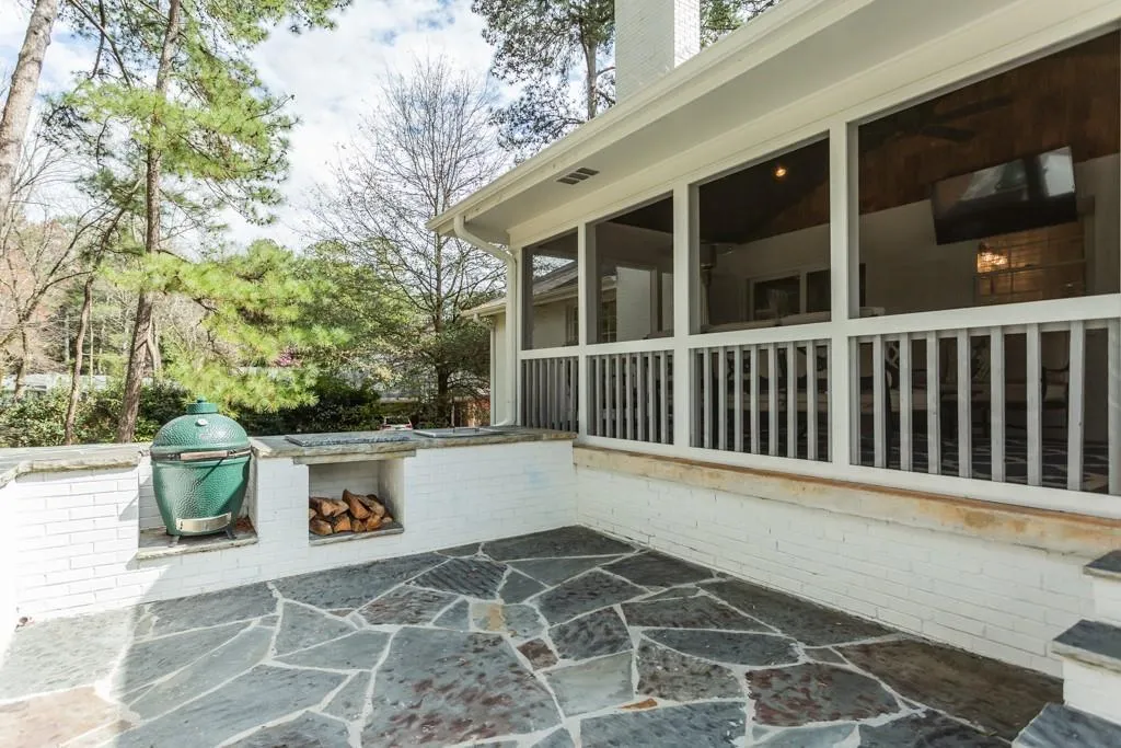 6230 Rivercliffe Drive, Atlanta, Georgia 30328, 5 Bedrooms Bedrooms, ,3 BathroomsBathrooms,Residential,Sold,6230 Rivercliffe Drive,6511245