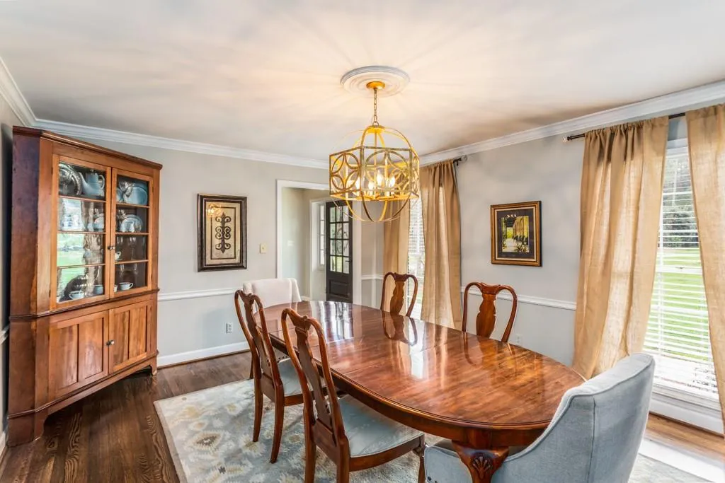 6230 Rivercliffe Drive, Atlanta, Georgia 30328, 5 Bedrooms Bedrooms, ,3 BathroomsBathrooms,Residential,Sold,6230 Rivercliffe Drive,6511245