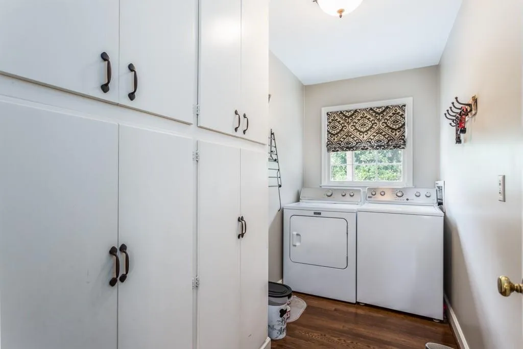 6230 Rivercliffe Drive, Atlanta, Georgia 30328, 5 Bedrooms Bedrooms, ,3 BathroomsBathrooms,Residential,Sold,6230 Rivercliffe Drive,6511245