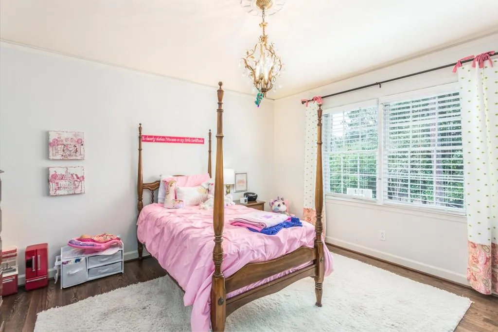 6230 Rivercliffe Drive, Atlanta, Georgia 30328, 5 Bedrooms Bedrooms, ,3 BathroomsBathrooms,Residential,Sold,6230 Rivercliffe Drive,6511245